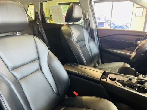 Used 2023 Nissan Rogue SV w/ SV Premium B Package AWD/4WD image 10