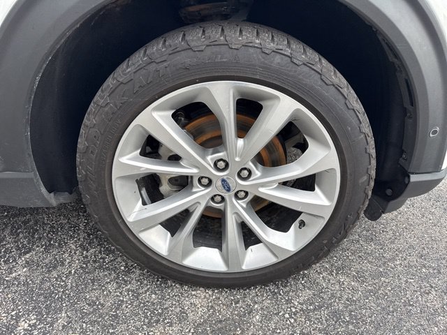 Used 2021 Ford Explorer Platinum w/ Equipment Group 601A AWD/4WD image 24