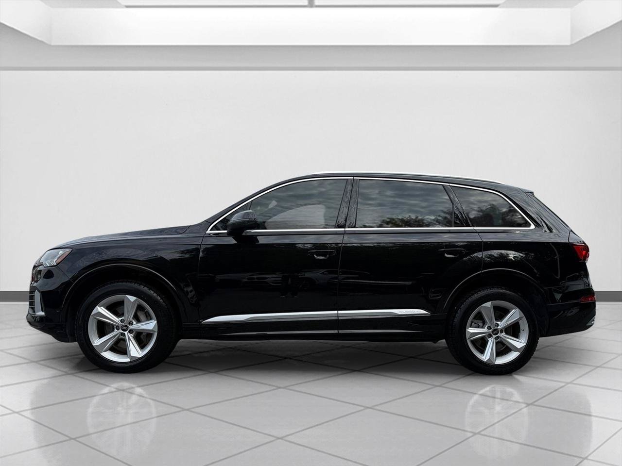 Used 2023 Audi Q7 2.0T Premium Plus AWD/4WD image 2