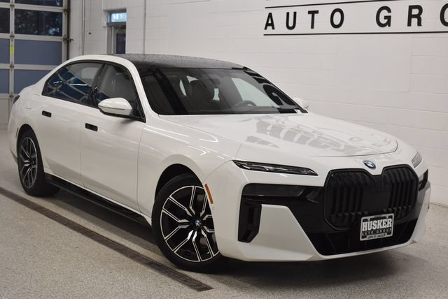 Used 2024 BMW 740i xDrive w/ Executive Package AWD/4WD image 1