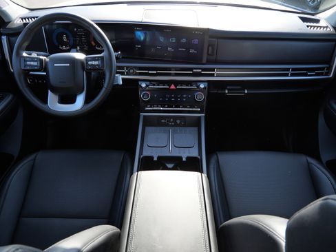 Certified 2025 Hyundai Santa Fe SEL image 10