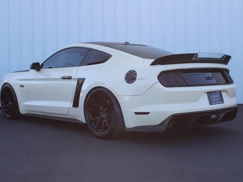 Used 2017 Ford Mustang GT Premium w/ GT Performance Package RWD image 2