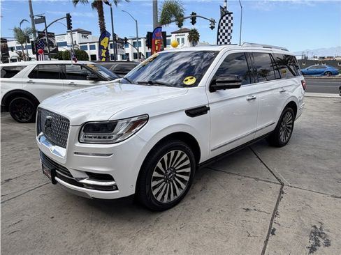 Used 2019 Lincoln Navigator Reserve w/ Cargo Package AWD/4WD image 3