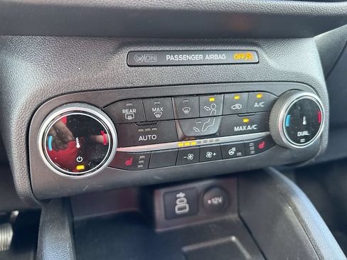 Used 2024 Ford Escape Active AWD/4WD image 16