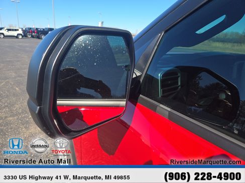 Used 2025 Toyota Tundra SR5 w/ SR5 Premium Package AWD/4WD image 5