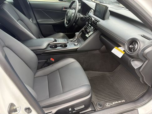 Used 2025 Lexus IS 350 F Sport RWD image 23