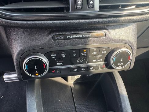 Used 2024 Ford Escape ST-Line image 18