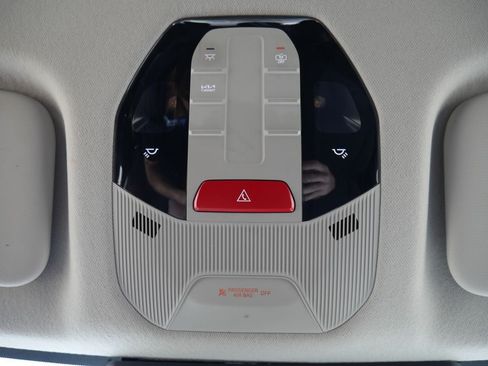 Used 2025 Kia K4 FWD image 46