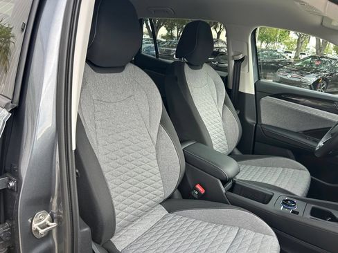 Certified 2026 Volkswagen Tiguan S FWD image 32