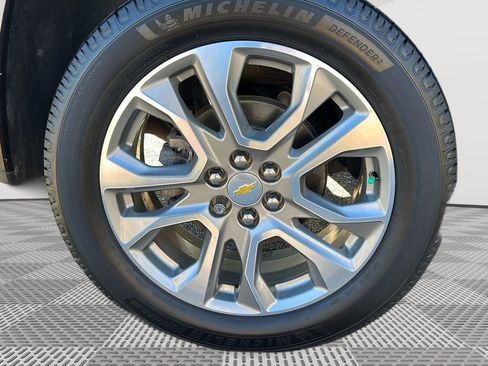 Used 2020 Chevrolet Traverse Premier w/ LPO, Floor Liner Package image 31