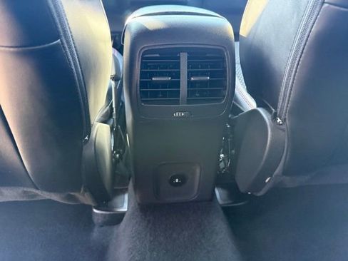 Used 2025 Ford Escape ST-Line image 30