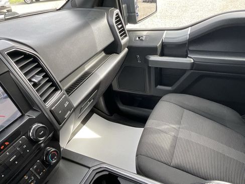 Used 2017 Ford F150 XLT w/ Equipment Group 302A Luxury image 26