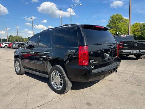 Used 2007 GMC Yukon SLT w/ SLT Preferred Equipment Group AWD/4WD image 5