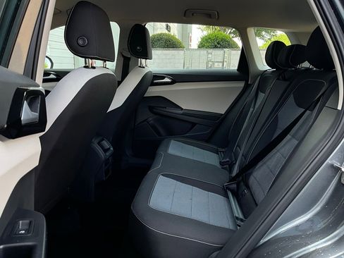 Used 2025 Volkswagen Taos S image 11