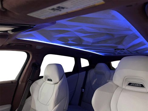 Used 2023 BMW XM image 32