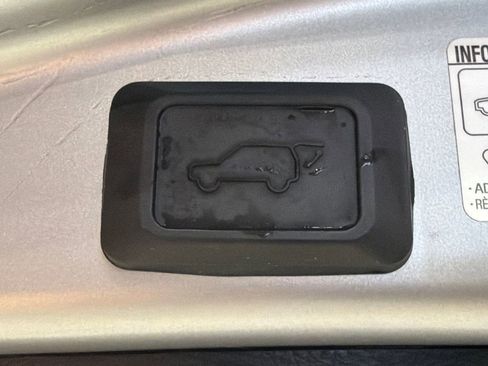 Used 2018 Toyota RAV4 Limited w/ Advanced Technology Package FWD image 20