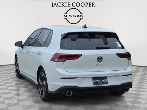 Used 2026 Volkswagen GTI SE FWD image 7