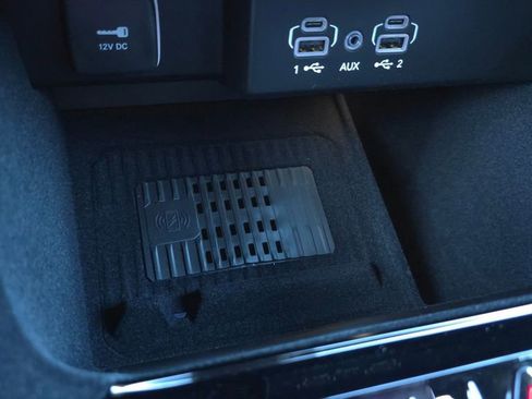 New 2026 Jeep Grand Wagoneer Limited AWD/4WD image 42