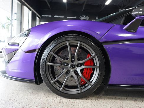 Used 2017 McLaren 570S Coupe RWD image 29