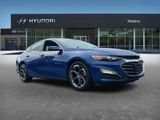 Used 2023 Chevrolet Malibu LT image 2