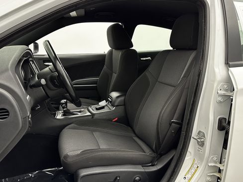Used 2022 Dodge Charger SXT image 13