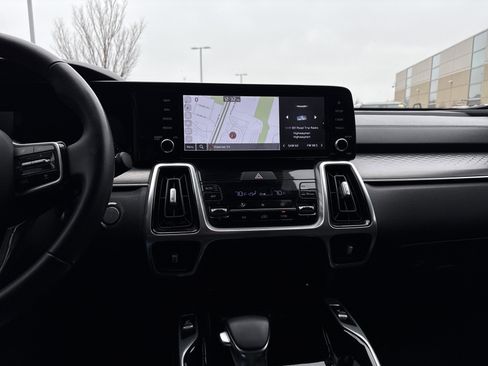 Used 2022 Kia Sorento SX image 30