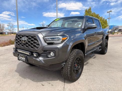 Used 2023 Toyota Tacoma TRD Sport AWD/4WD image 3