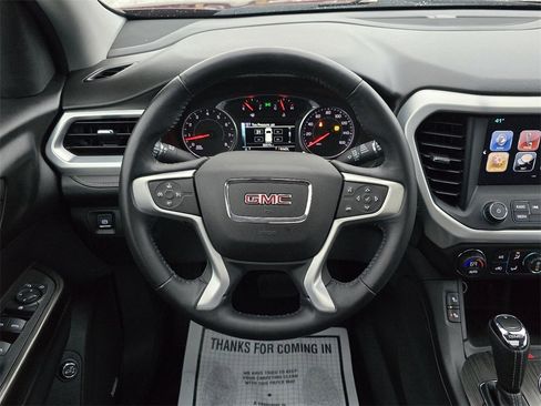 Used 2018 GMC Acadia SLT image 29