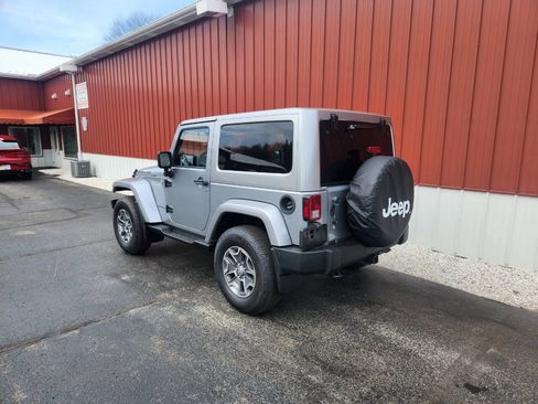 Used 2014 Jeep Wrangler Rubicon w/ Power Convenience Group image 9