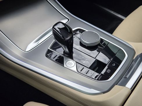 Used 2021 BMW X5 xDrive40i w/ Premium Package 2 image 28