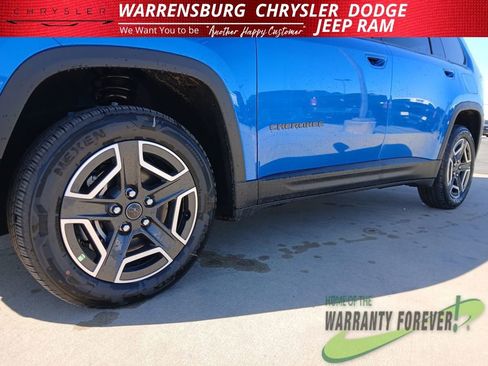 New 2026 Jeep Cherokee Limited image 34