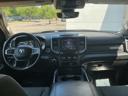 Used 2020 RAM 1500 Big Horn AWD/4WD image 2