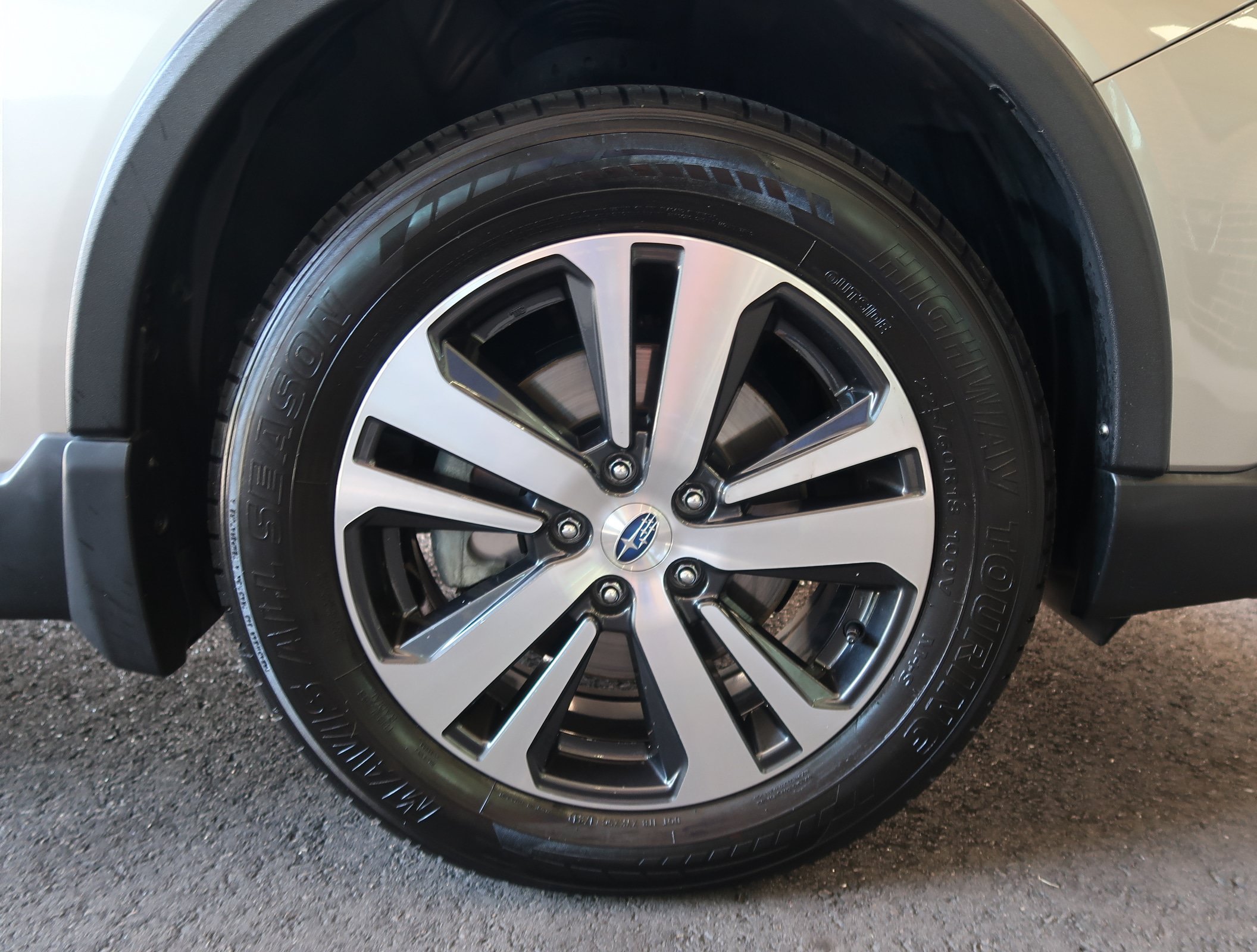 Used 2018 Subaru Outback 2.5i Limited AWD/4WD image 45