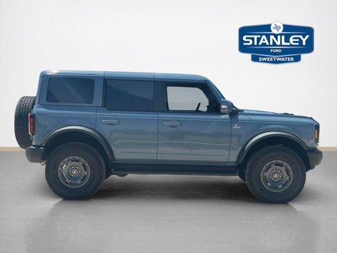 Used 2025 Ford Bronco Outer Banks w/ Sasquatch Package AWD/4WD image 9