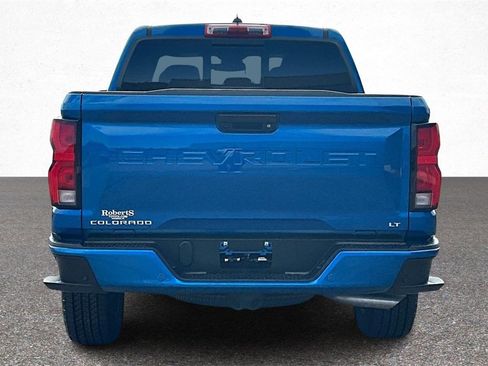 Used 2024 Chevrolet Colorado LT w/ LT Convenience Package III image 6