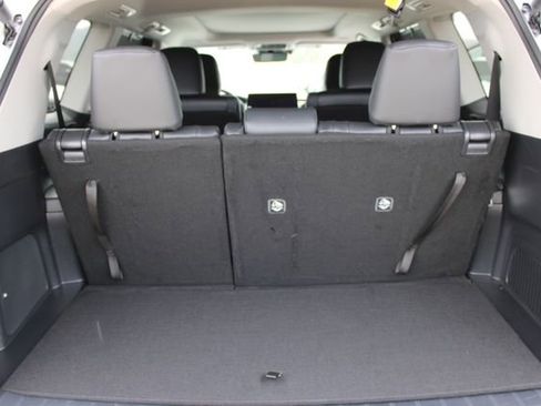 Used 2025 Toyota Grand Highlander AWD Hybrid image 9