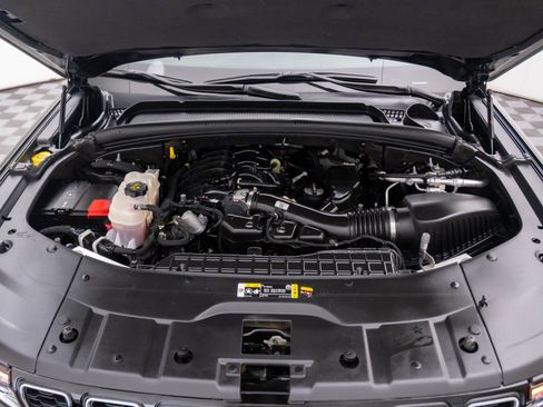 Used 2021 Jeep Grand Cherokee L Limited image 31