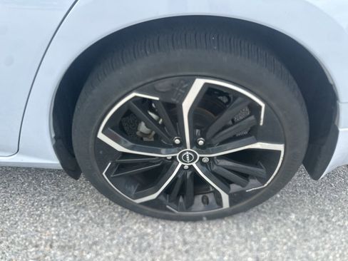 Used 2023 Nissan Altima 2.5 SR w/ SR Premium Package FWD image 9