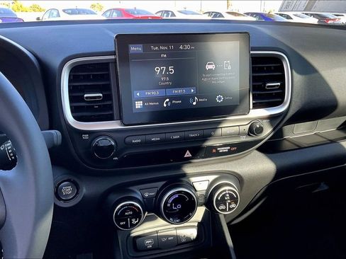 New 2026 Hyundai Venue SEL image 17