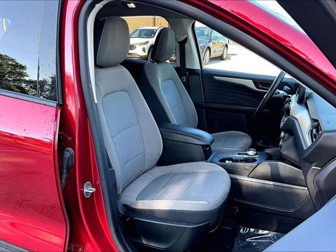 Used 2022 Ford Escape SE w/ SE Sport Appearance Package FWD image 7