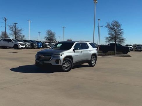 Certified 2023 Chevrolet Traverse LT image 5