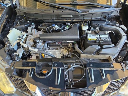 Used 2015 Nissan Rogue SL w/ SL Premium Package FWD image 34