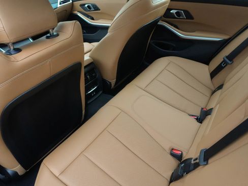 Used 2025 BMW 330i Sedan RWD image 34