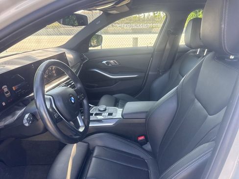 Used 2023 BMW 330i Sedan w/ Parking Assistance Package RWD image 17