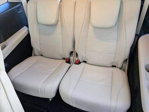 Used 2023 Mercedes-Benz GLS 450 4MATIC image 14