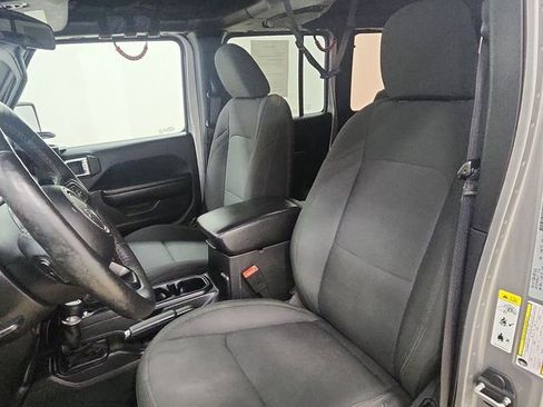 Used 2018 Jeep Wrangler Unlimited Sport S image 14