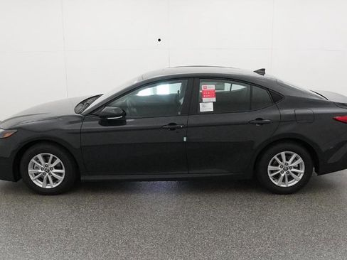 New 2026 Toyota Camry LE image 9