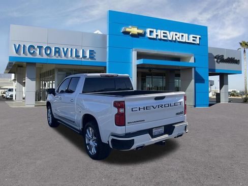 Certified 2022 Chevrolet Silverado 1500 High Country w/ High Country Premium Package AWD/4WD image 8