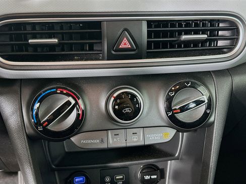 Used 2019 Hyundai Kona SE image 22