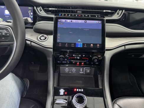 New 2024 Jeep Grand Cherokee Limited 4xe w/ Luxury Tech Group II image 43